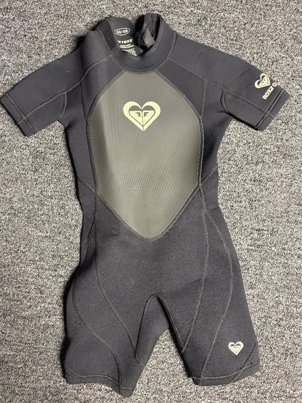 Kid Roxy  wet suit